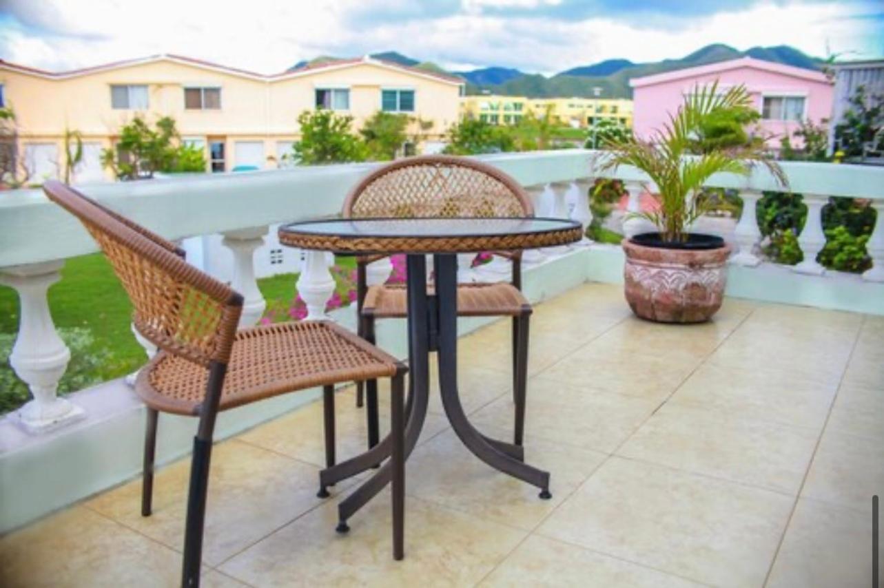 Villa Marietta Jolly Harbour Exterior photo